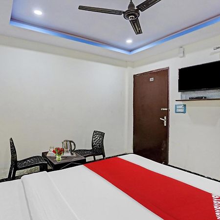 Hotel O Royal Palace Guest House Near Vishwa Vidyalaya Metro Station Nova Deli Exterior foto